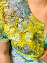 Load image into Gallery viewer, Vintage 1960s Floral Lace and Applique Bolero or Jacket