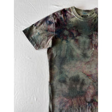 Load image into Gallery viewer, Gray & Purple Ice Dyed Carhartt T-Shirt Short Sleeve Size Small