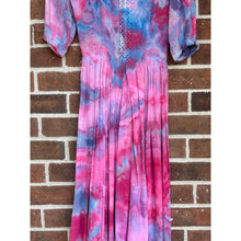 Load image into Gallery viewer, Antique 1940s Hand Dyed Cotton Dress Pink Blue