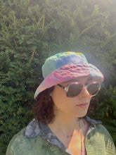 Load image into Gallery viewer, Globe Green - Popping Pink Lining - Patchwork Bucket Hat