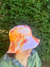 Load image into Gallery viewer, Berry Blend - Awesome Orange Lining - Patchwork Bucket Hat
