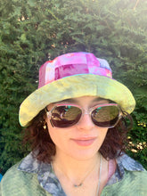 Load image into Gallery viewer, Berry Blend - Lime Lining - Patchwork Bucket Hat