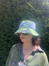 Load image into Gallery viewer, Globe Green - Popping Pink Lining - Patchwork Bucket Hat