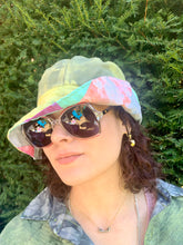Load image into Gallery viewer, Berry Blend - Lime Lining - Patchwork Bucket Hat