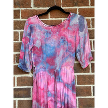 Load image into Gallery viewer, Antique 1940s Hand Dyed Cotton Dress Pink Blue
