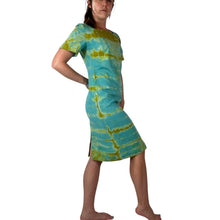 Load image into Gallery viewer, Hand Dyed Vintage 1960s Teal &amp; Lime Dress
