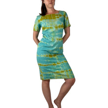 Load image into Gallery viewer, Hand Dyed Vintage 1960s Teal &amp; Lime Dress
