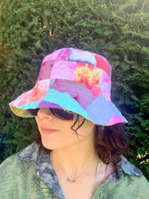 Load image into Gallery viewer, Berry Blend - Lime Lining - Patchwork Bucket Hat

