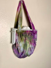 Load image into Gallery viewer, Green and Purple Ice Dyed 1960s Purse
